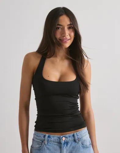 Nelly - Svart - Built In Bra Halterneck Top 