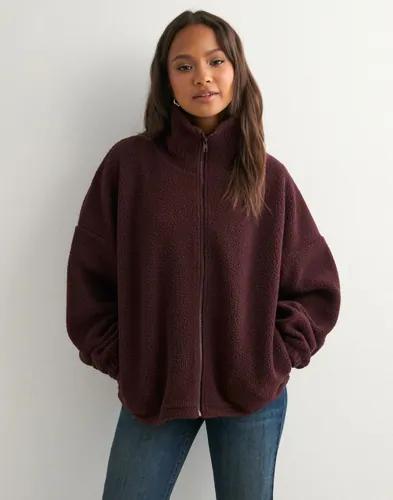 Nelly - Röd - Cozy Teddy Zip Sweat 