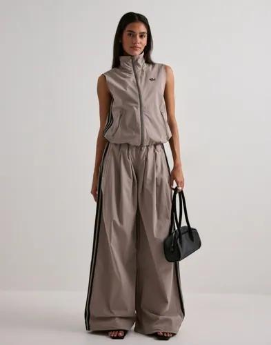 Adidas Originals - Beige - Sleeveless Tt 