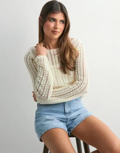 Pieces - Vit - Pcsiri Ls Short Boatneck Knit Bc 