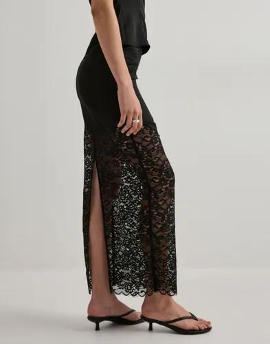 Nelly - Svart - Satin Lace Skirt 