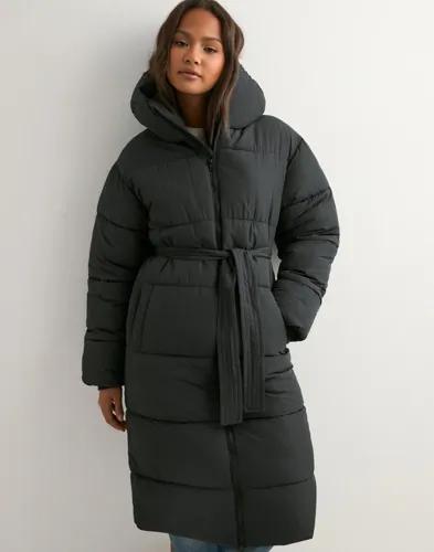 Nelly - Svart - Long Puffer Coat 