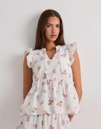 Pieces - Blommig - Pcemma Sl Top Wvn Noos Bc 