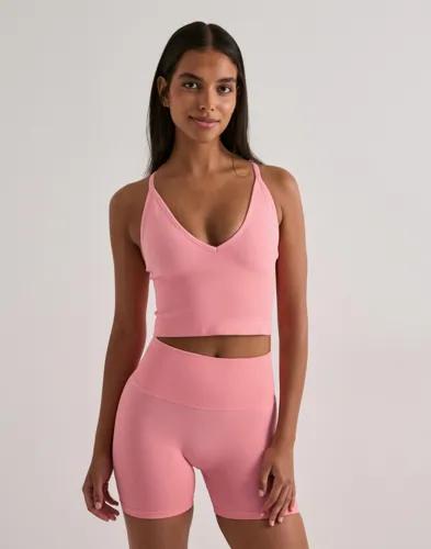 Aim'n - Rosa - Shape Seamless Cross Back Bralette 