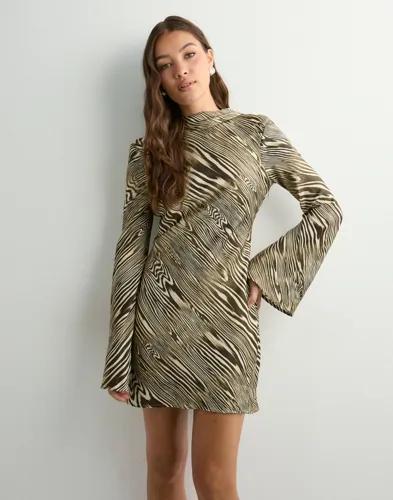 Se topplista för Klänningar