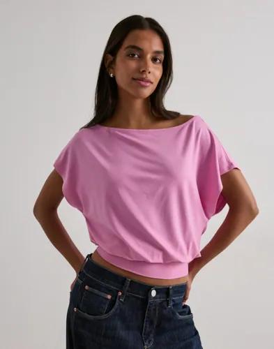 Nelly - Rosa - Soft Hip Focus Top 